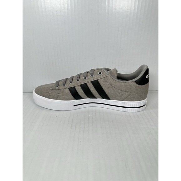 Size 9 Adidas Shoes Sneakers Mens Grey Daily 3.0 Sportswear FW3270 NEW main image 7